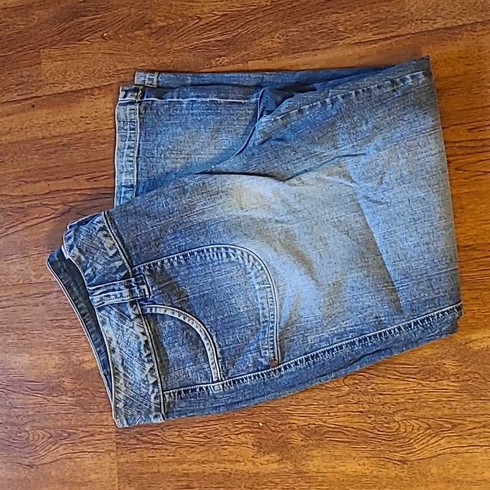 NWOT Faded Glory size 16 stretch jean capri